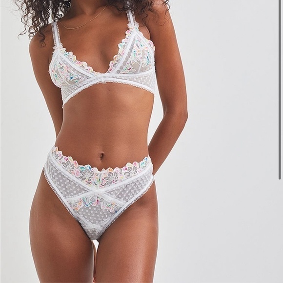NWOT For Love and Lemons High Waisted Floral Outline Panty XXS - Picture 4 of 11